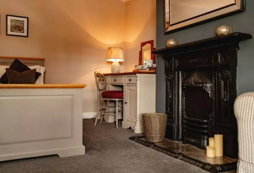 ベッドアンドブレックファースト Wheatacre White Lion