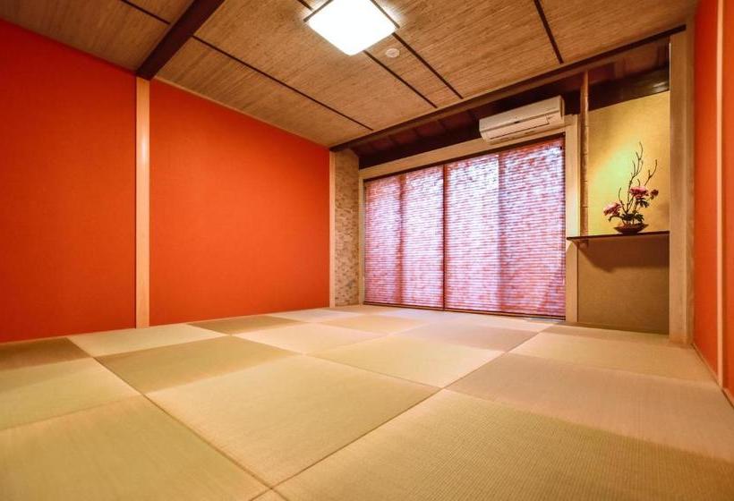 Fushimi Inari Toriimaecho No Yado