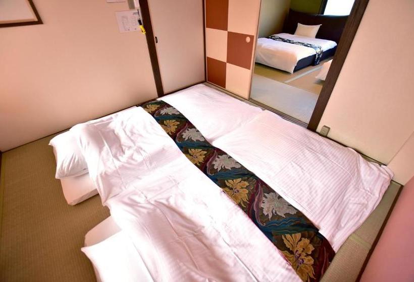 Fushimi Inari Toriimaecho No Yado