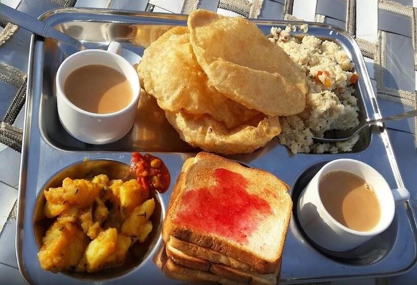 Golden Paradise Desert Resort