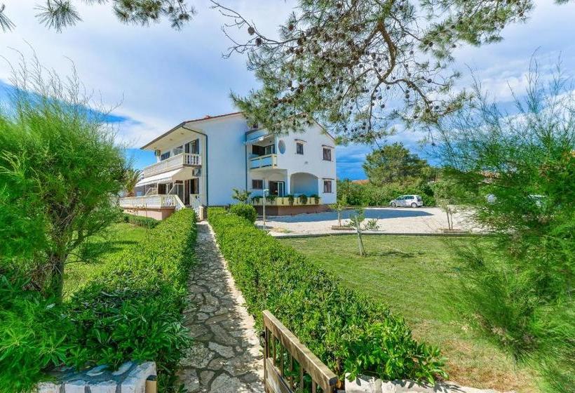 호텔 Villa Liveric