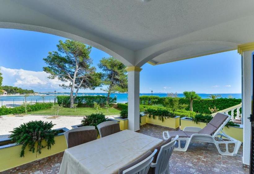 호텔 Villa Liveric