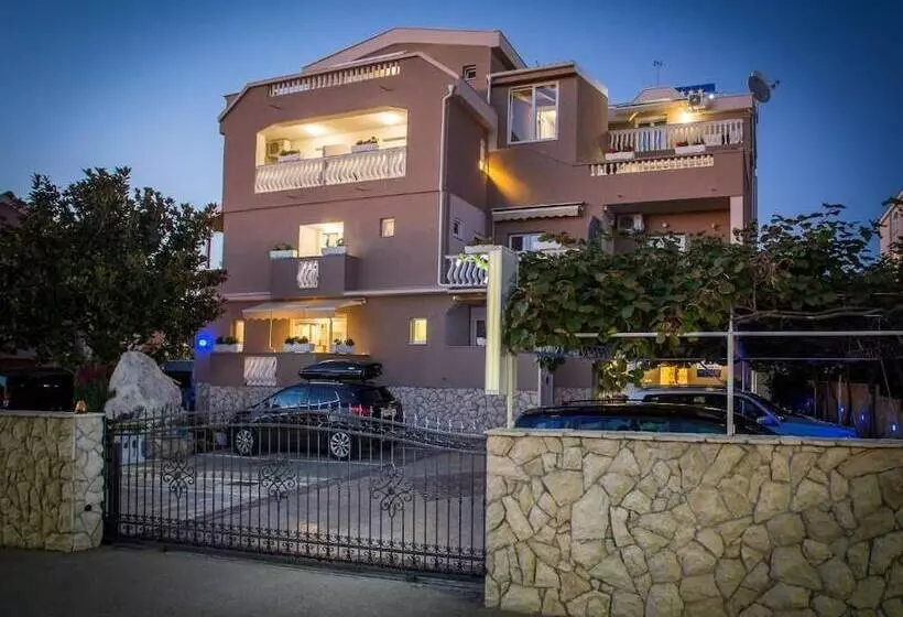 Villa Valentina