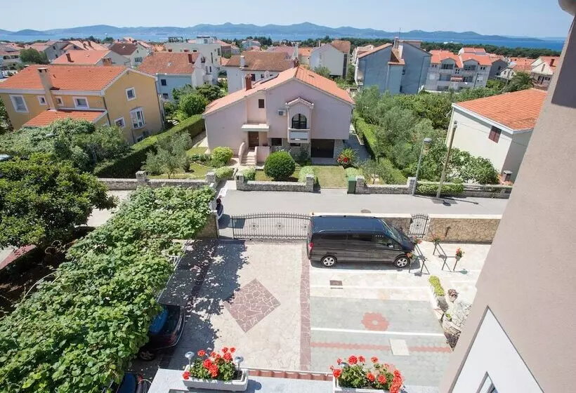 Villa Valentina