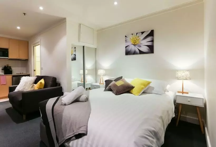 Willow, Carlton Studio Apartment
