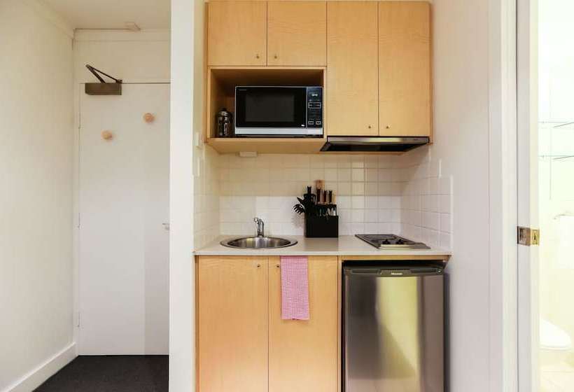 Willow, Carlton Studio Apartment