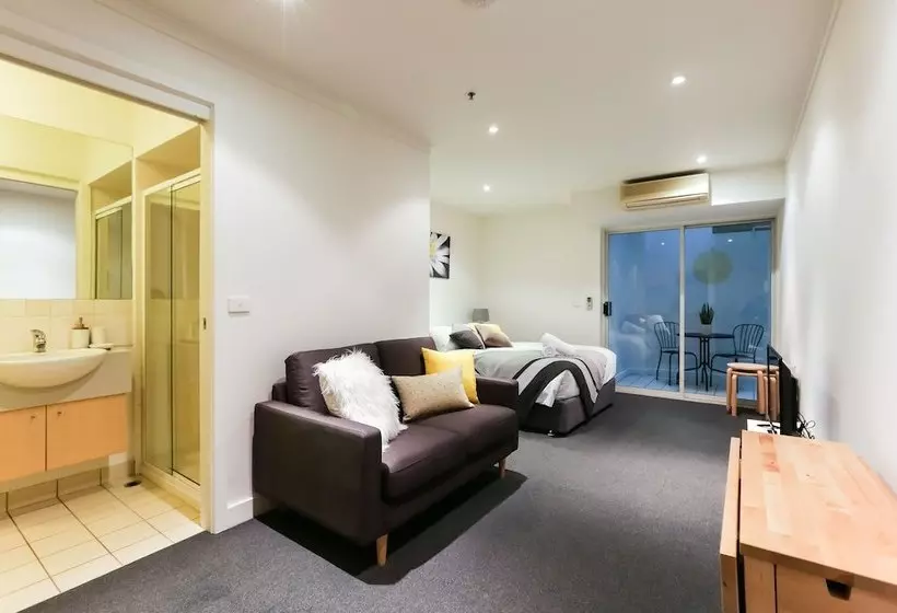 Willow, Carlton Studio Apartment