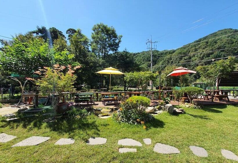 Wonju Chiak Mountain Club Pension