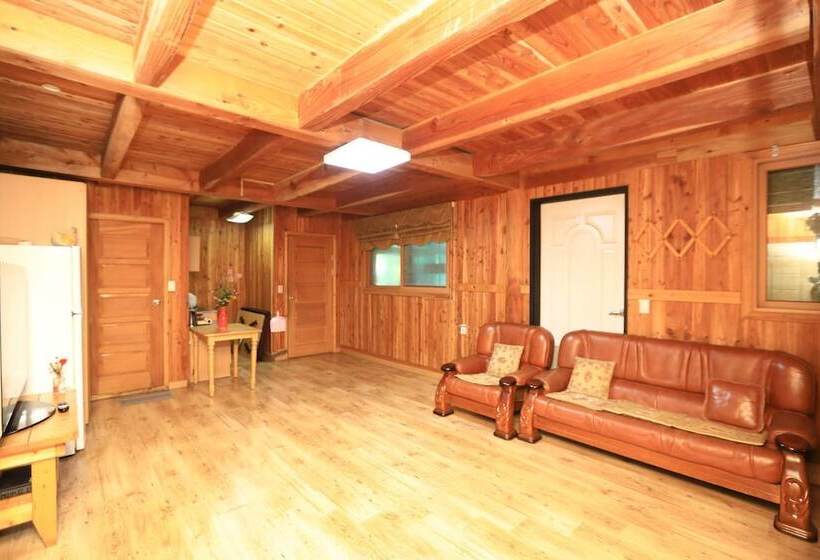 Wonju Chiak Mountain Club Pension