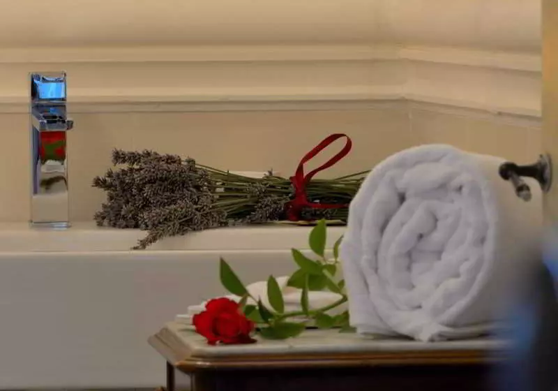 تختخواب و صبحانه Villa Forasiepi