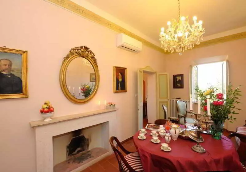 تختخواب و صبحانه Villa Forasiepi