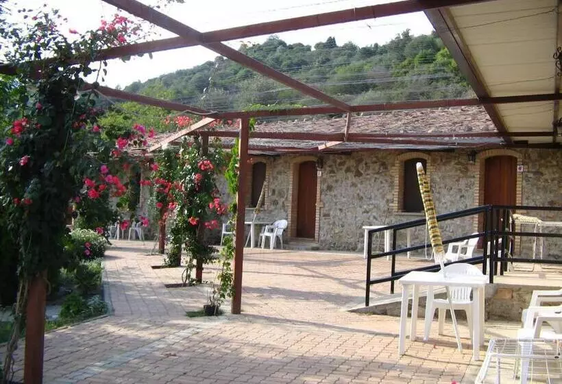 簡易ホテル Agriturismo San Fele