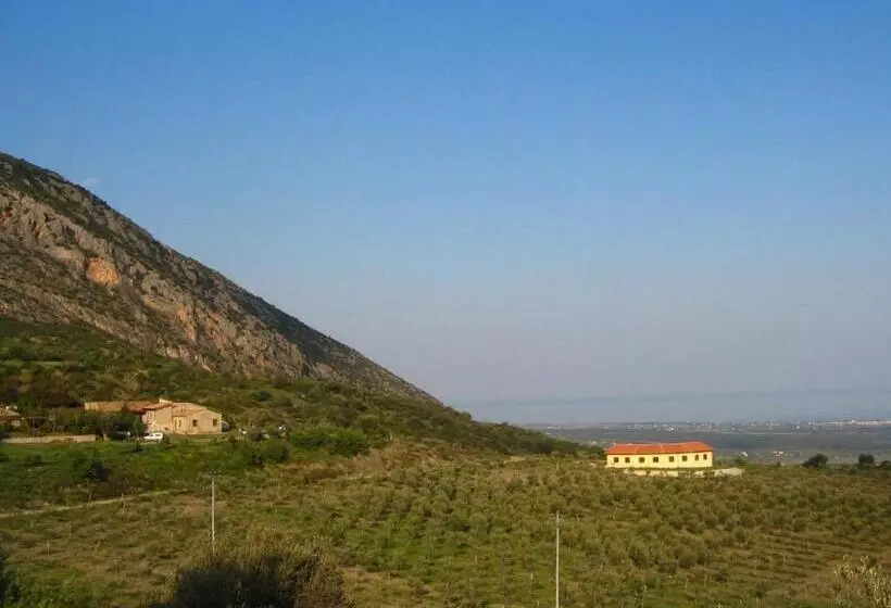 簡易ホテル Agriturismo San Fele