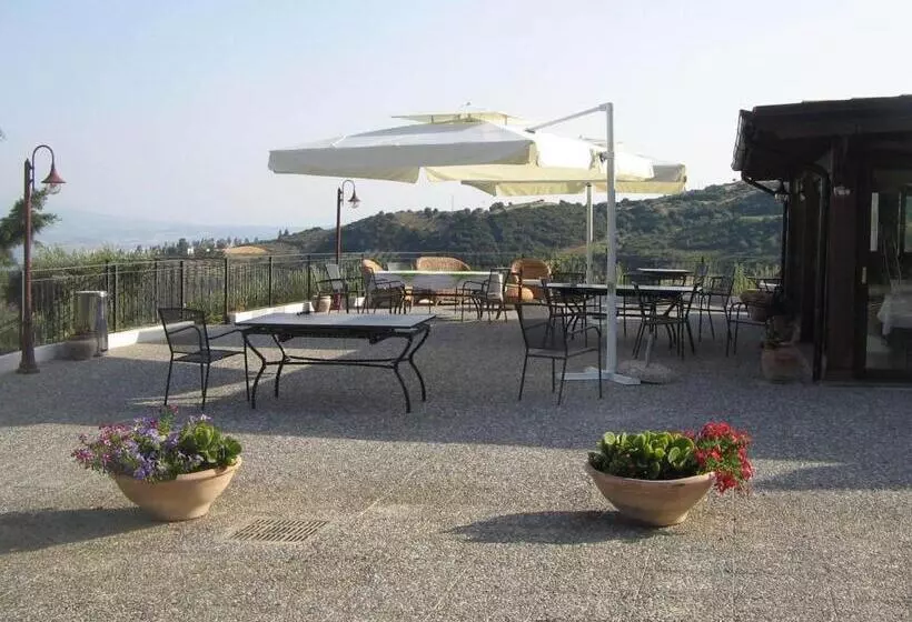 簡易ホテル Agriturismo San Fele