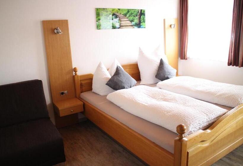 Отель Gasthaus Zum Stausee