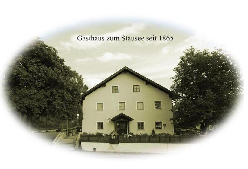 Отель Gasthaus Zum Stausee