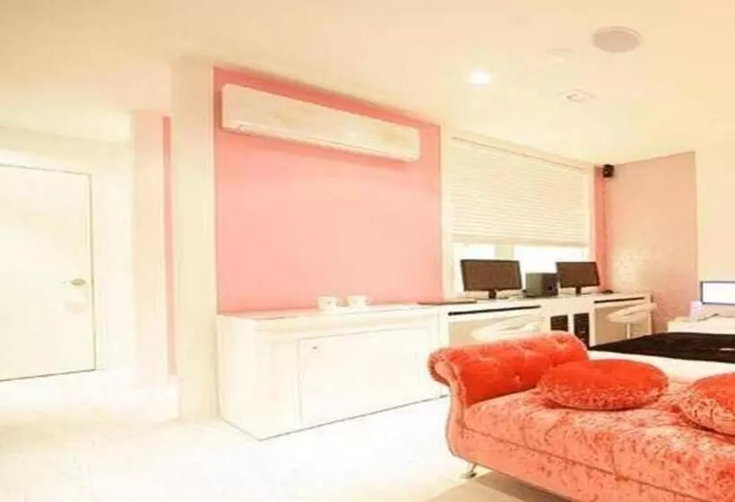 ホテル Ever Tourist