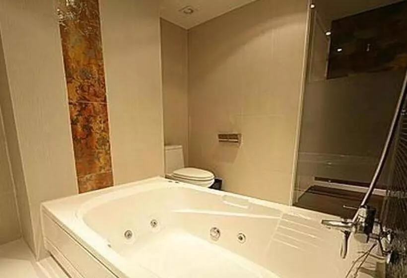 ホテル Ever Tourist