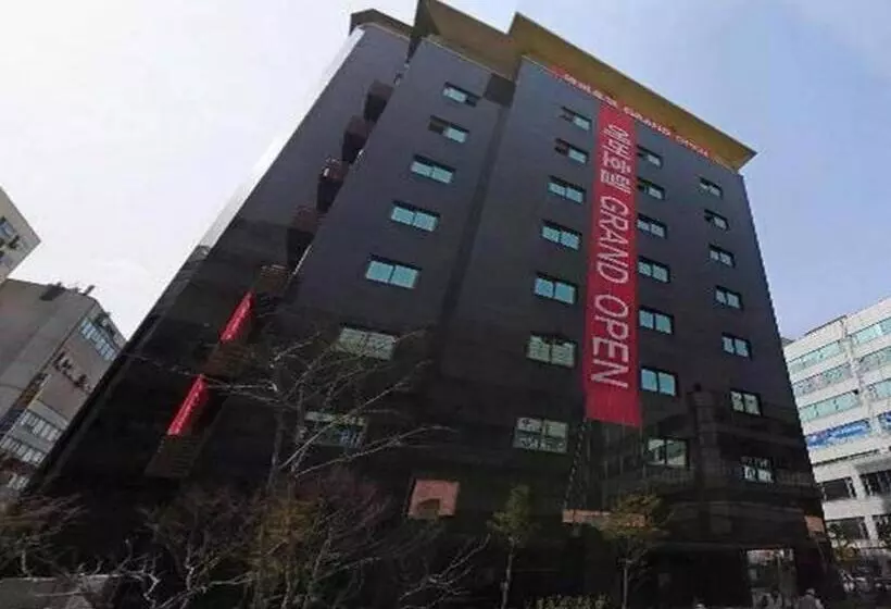 ホテル Ever Tourist