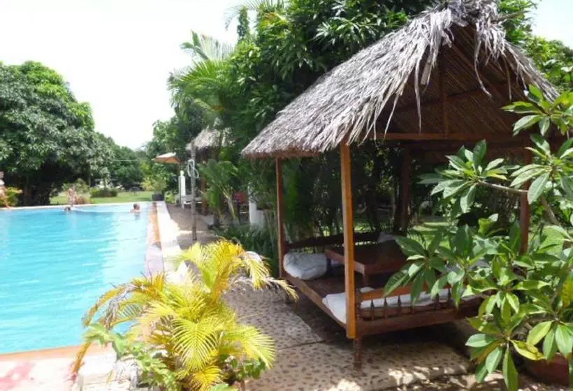 هتل Kep Malibu Bungalows