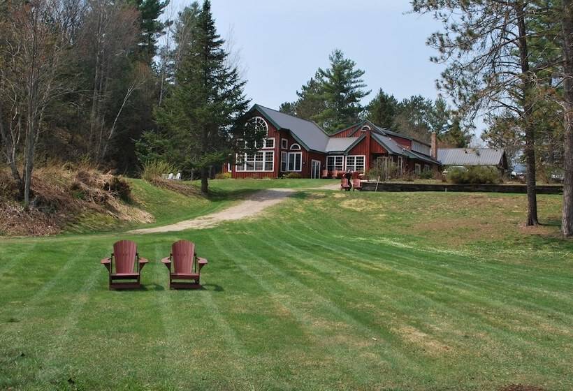 호텔 Trillium Resort & Spa