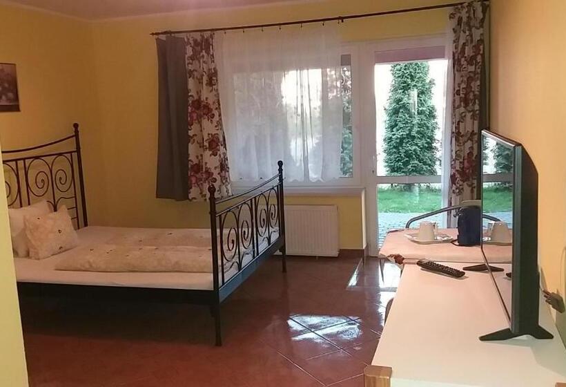 酒店 W Starym Ogrodnictwie