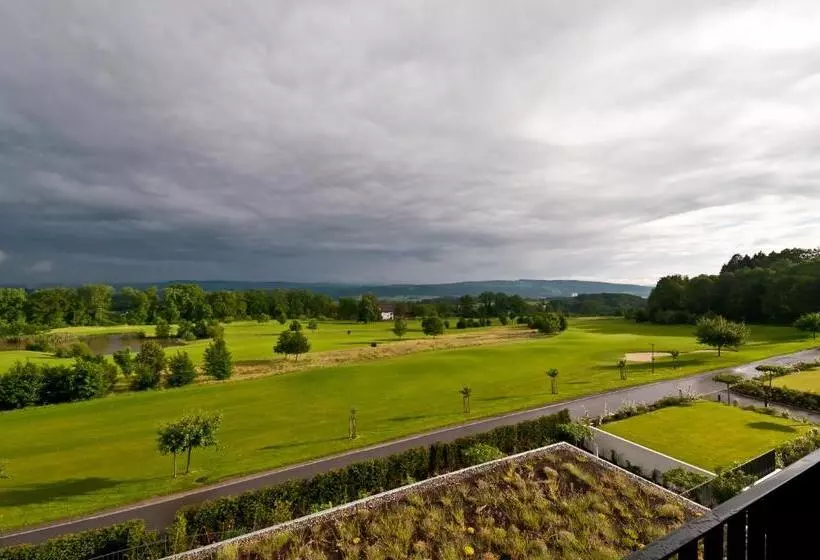 Small Luxury Hotel Wellnesshotel Golfpanorama