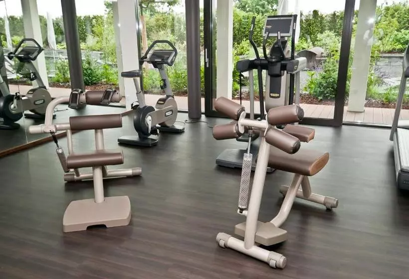 Small Luxury Hotel Wellnesshotel Golfpanorama