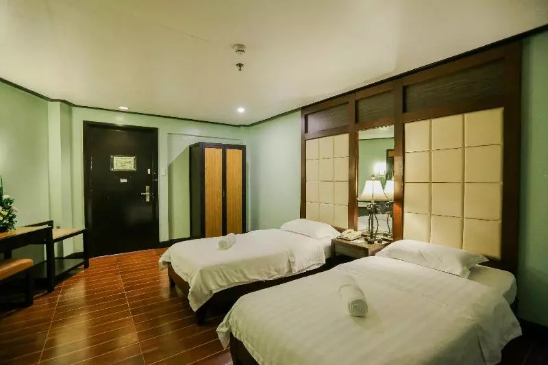 ホテル Business Inn