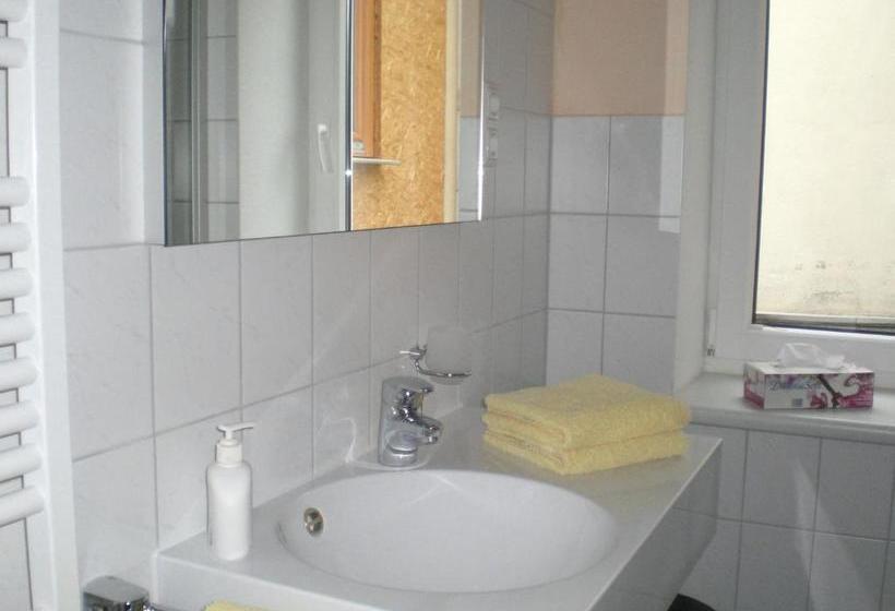 Hotelli Gasthof Krone