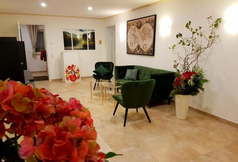 בית מלון כפרי Gästehaus Staudenschloss