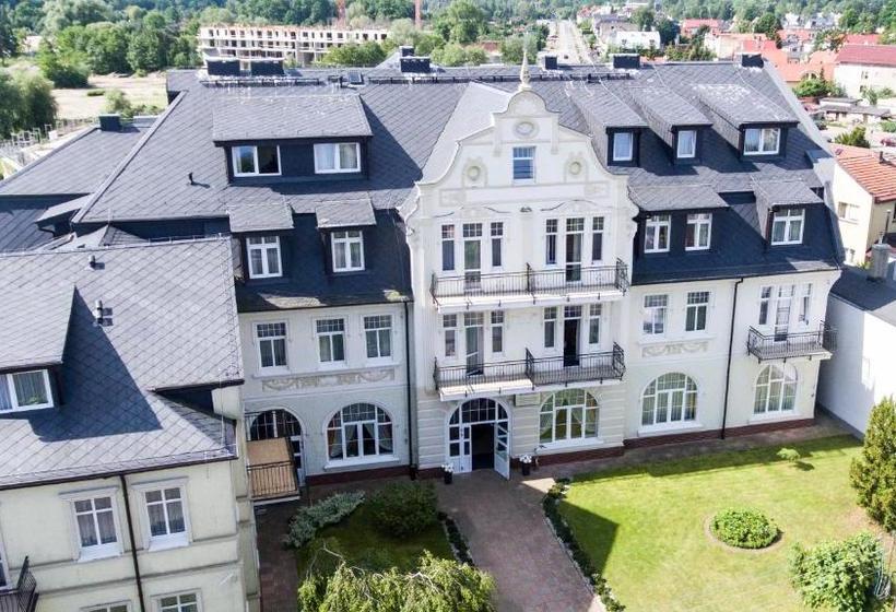 בית מלון כפרי Rewita Międzyzdroje   Grunwald