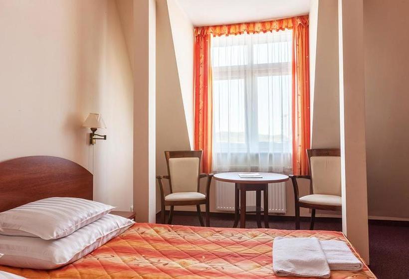 בית מלון כפרי Rewita Międzyzdroje   Grunwald