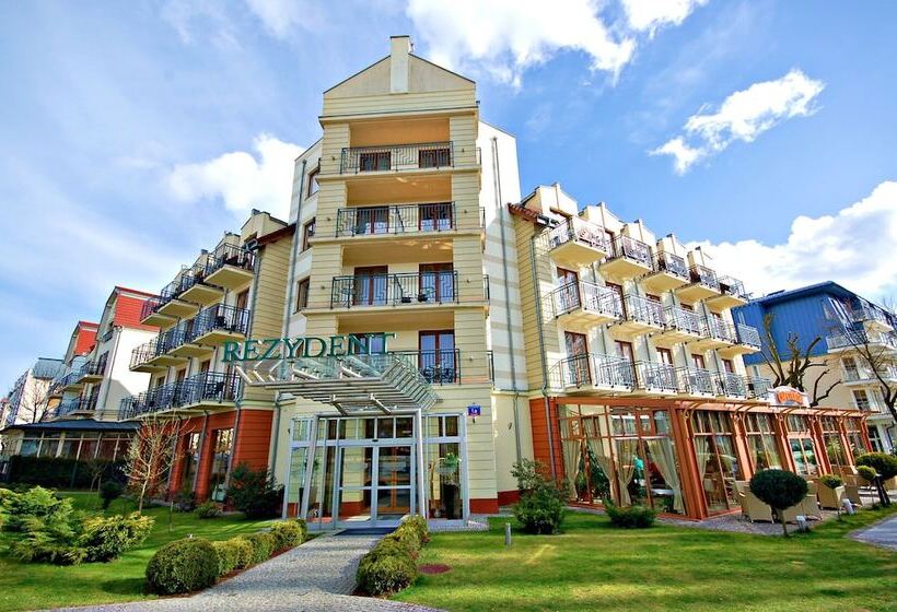 בית מלון כפרי Rezydent Resort