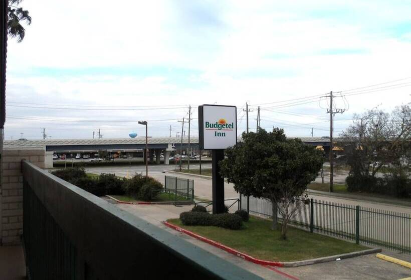 Отель Budgetel Inn Houston/nasa