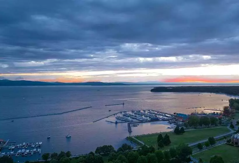 هتل Champlain Burlington, Curio Collection By Hilton