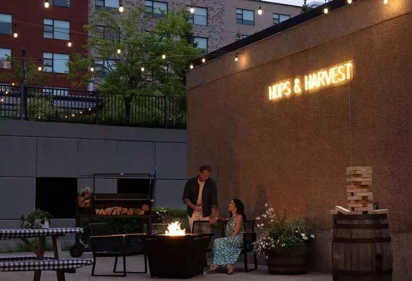 هتل Champlain Burlington, Curio Collection By Hilton