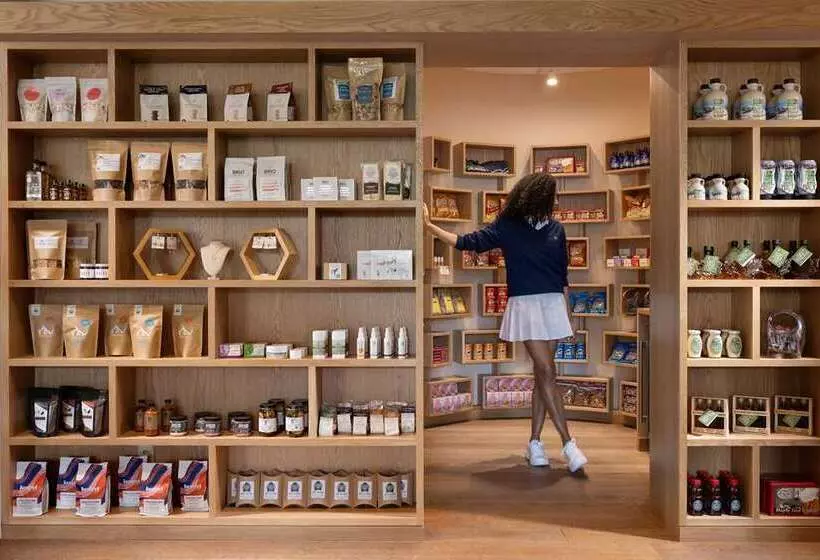 هتل Champlain Burlington, Curio Collection By Hilton