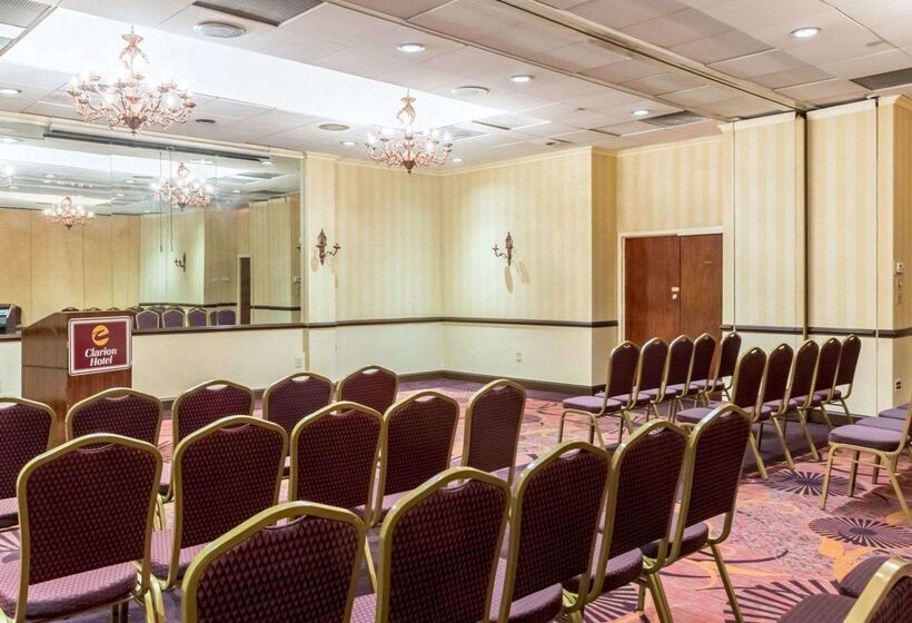 Clarion Hotel Somerset New Brunswick