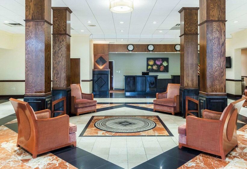 Clarion Hotel Somerset New Brunswick