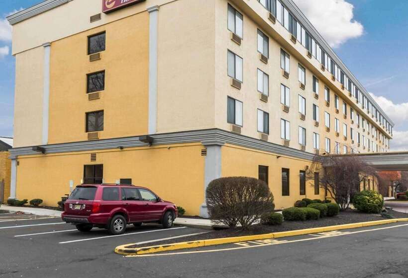 Clarion Hotel Somerset New Brunswick