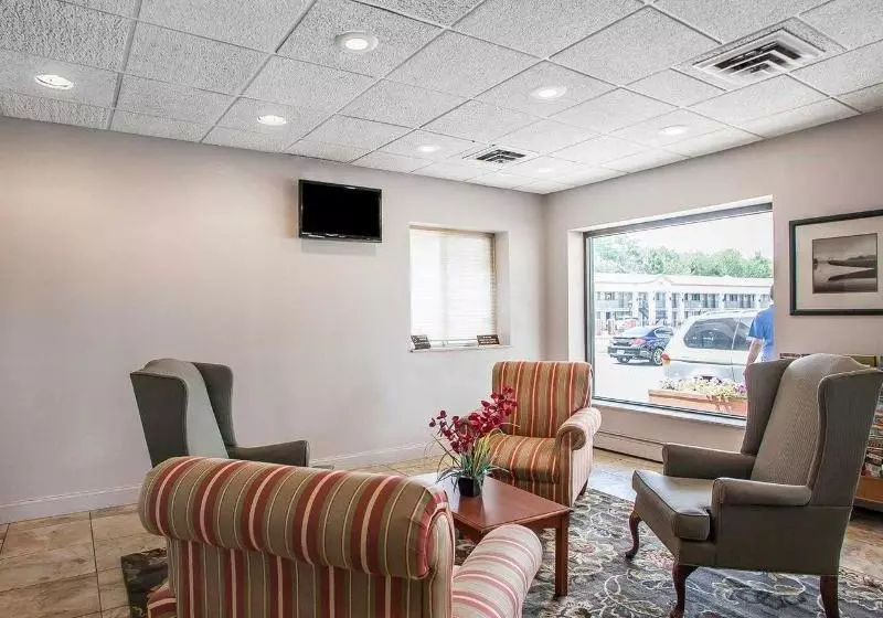 Отель Econo Lodge Hammonton