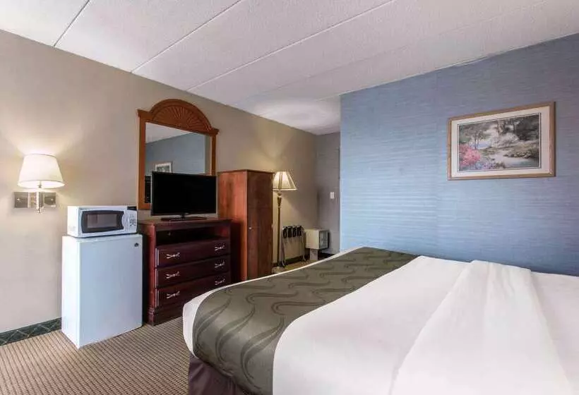 هتل Quality Inn