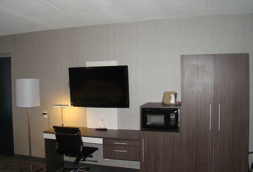 فندق Quality Inn