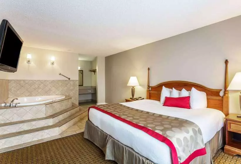هتل Ramada By Wyndham Houma