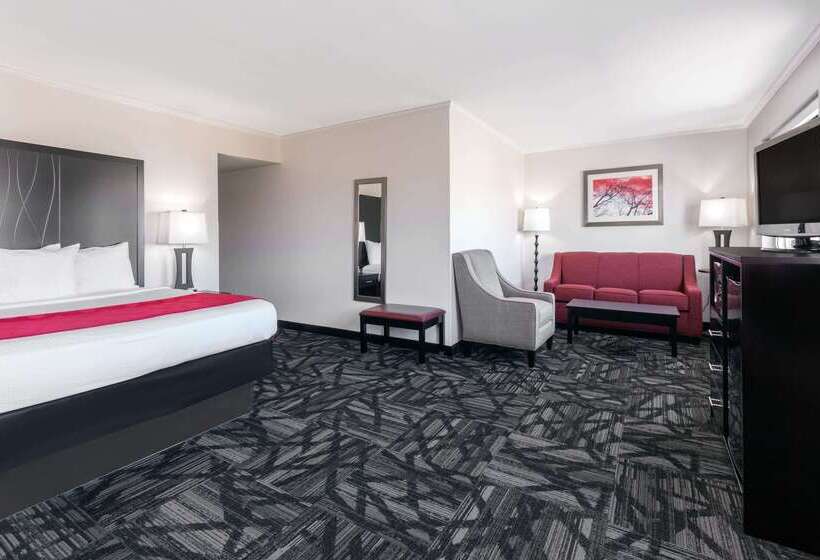 בית מלון כפרי Ramada By Wyndham Tuscaloosa