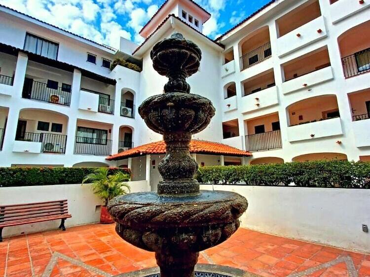 Отель One Beach Street Puerto Vallarta