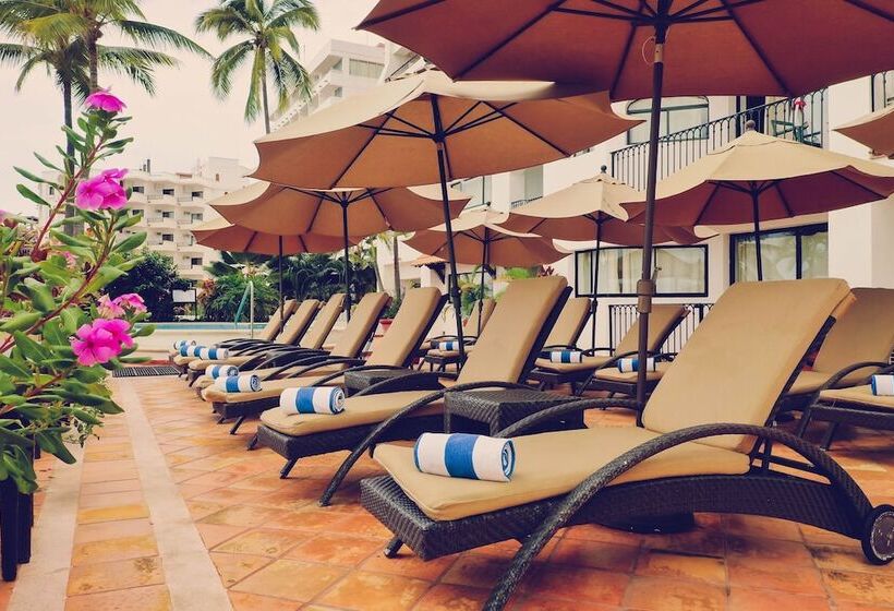 Отель One Beach Street Puerto Vallarta