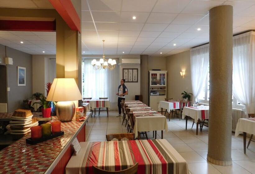 בית מלון כפרי Des Pyrénées