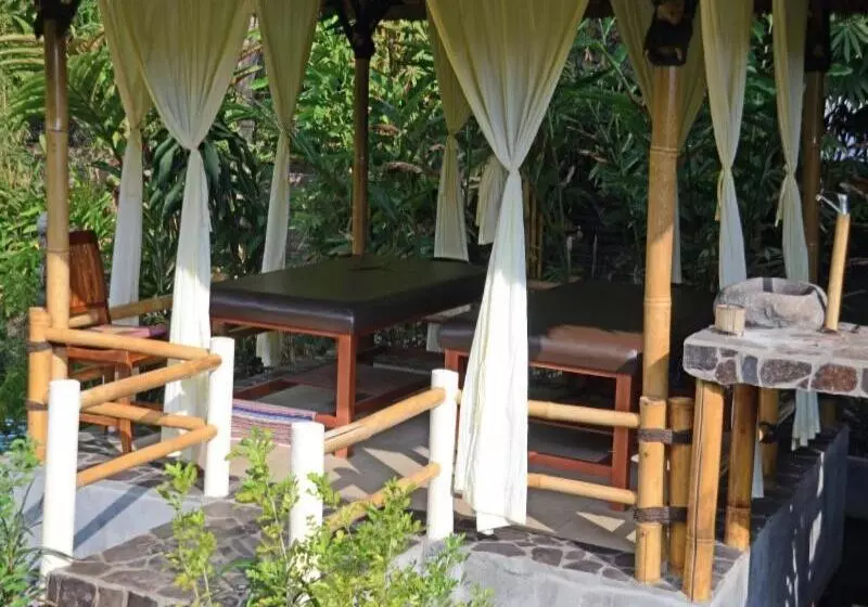 ホテル Villa Manuk